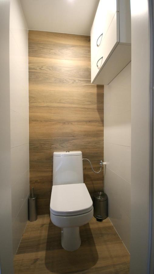Apartament Osemka シクラルスカ・ポレンバ エクステリア 写真