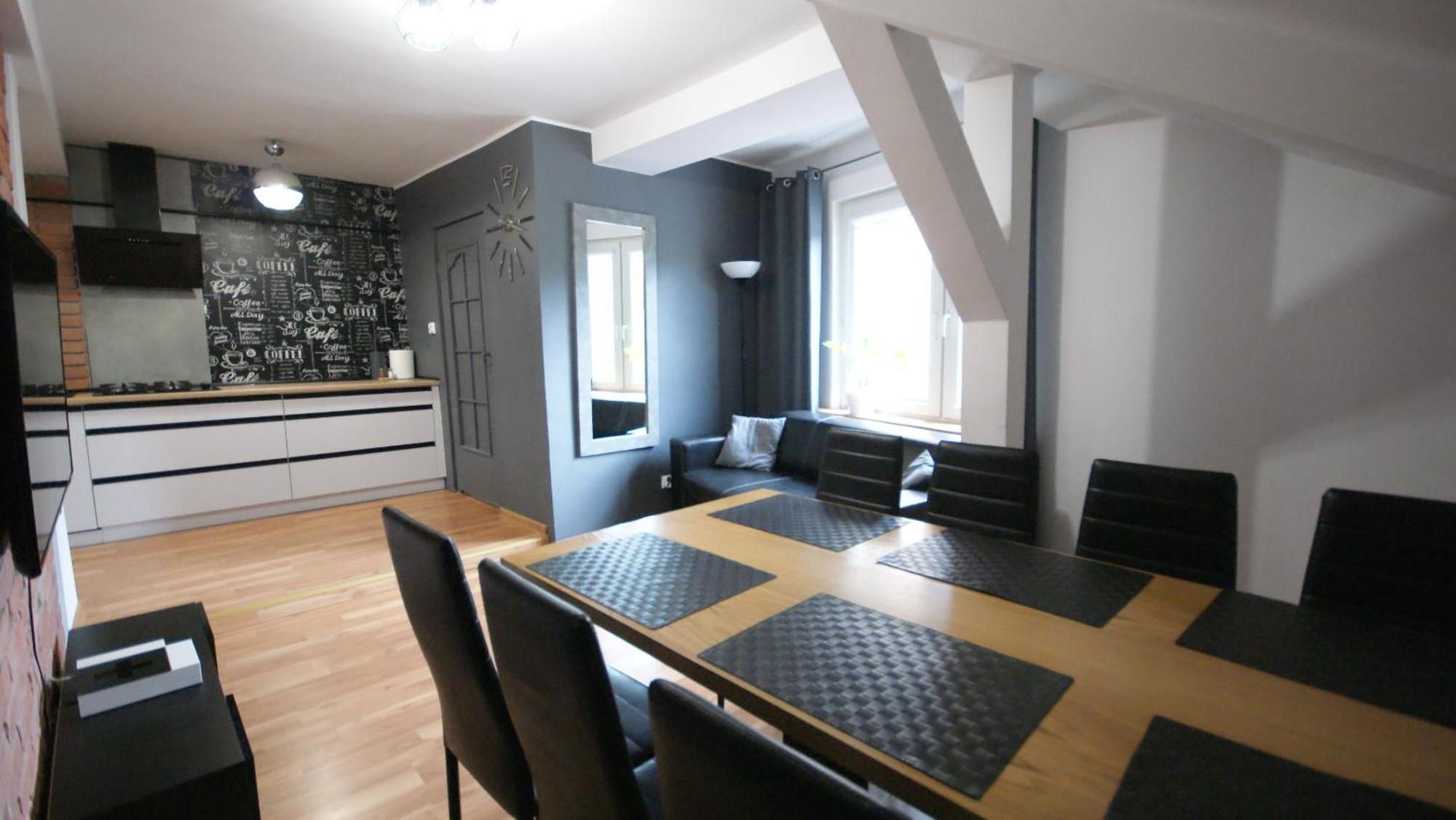 Apartament Osemka シクラルスカ・ポレンバ エクステリア 写真